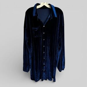 Unbranded deep blue velvet long line button down ladies top size XXL gothic